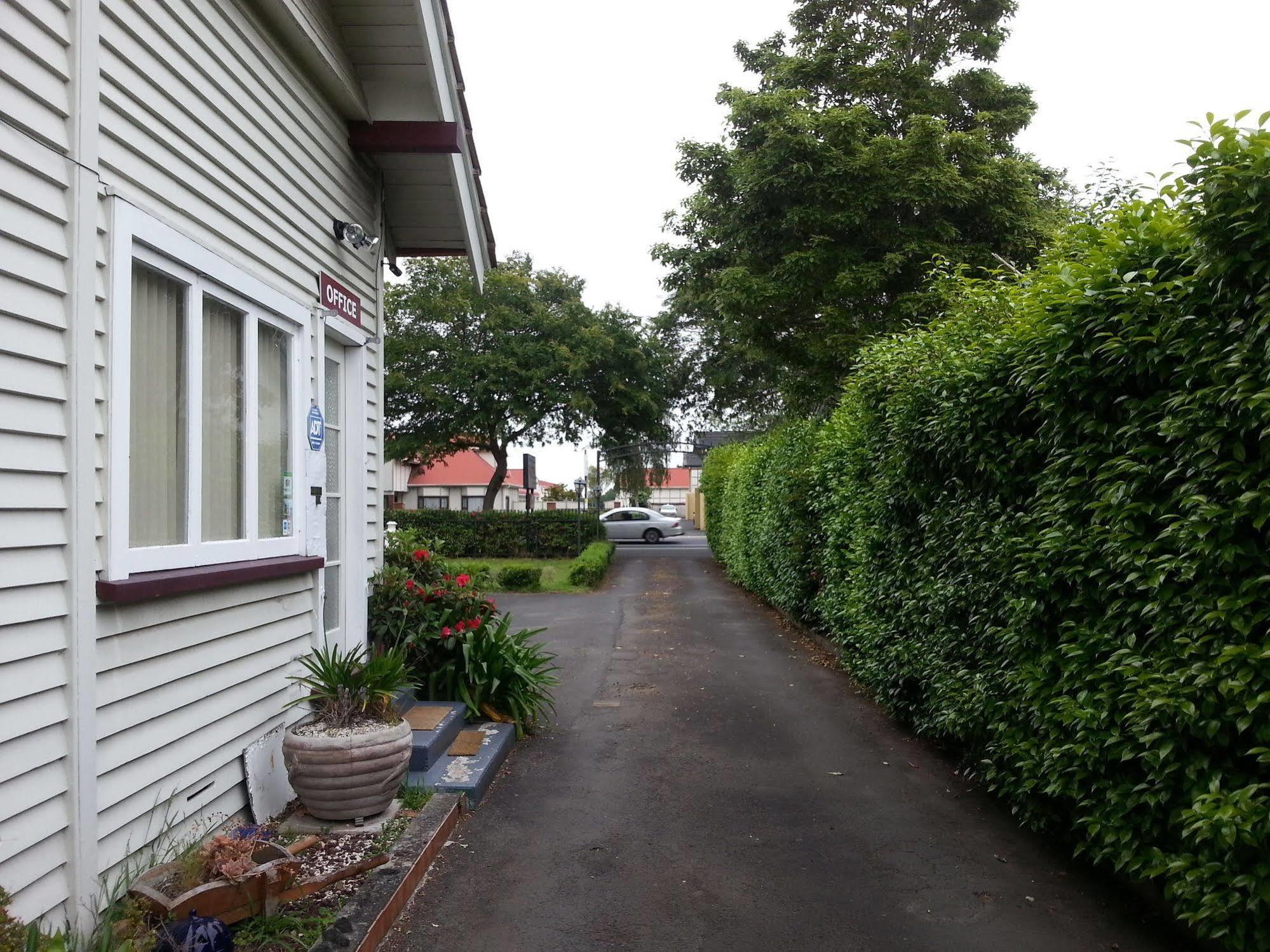هاملتون Manhattan Lodge Motel المظهر الخارجي الصورة